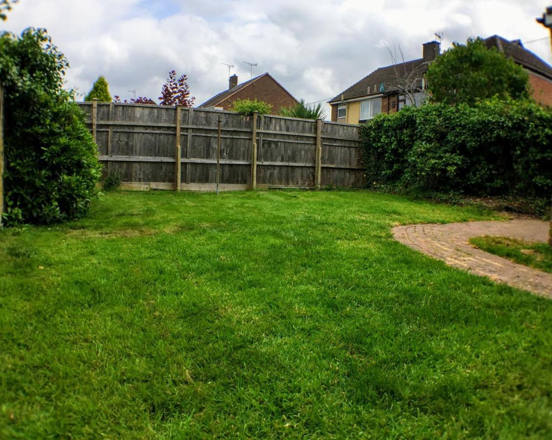 Warwick House, 5 Bedrooms, 9 Beds, Parking, Garden