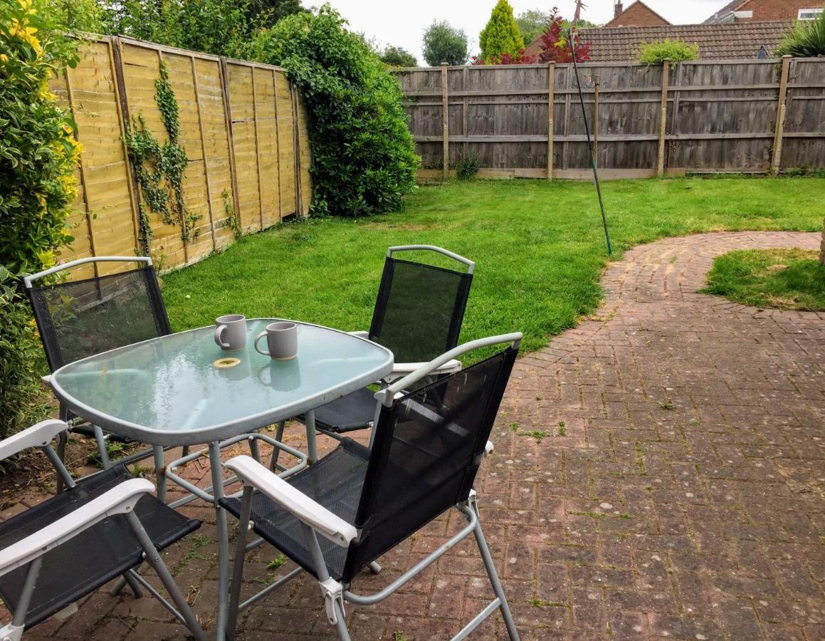 Warwick House, 5 Bedrooms, 9 Beds, Parking, Garden Coventry