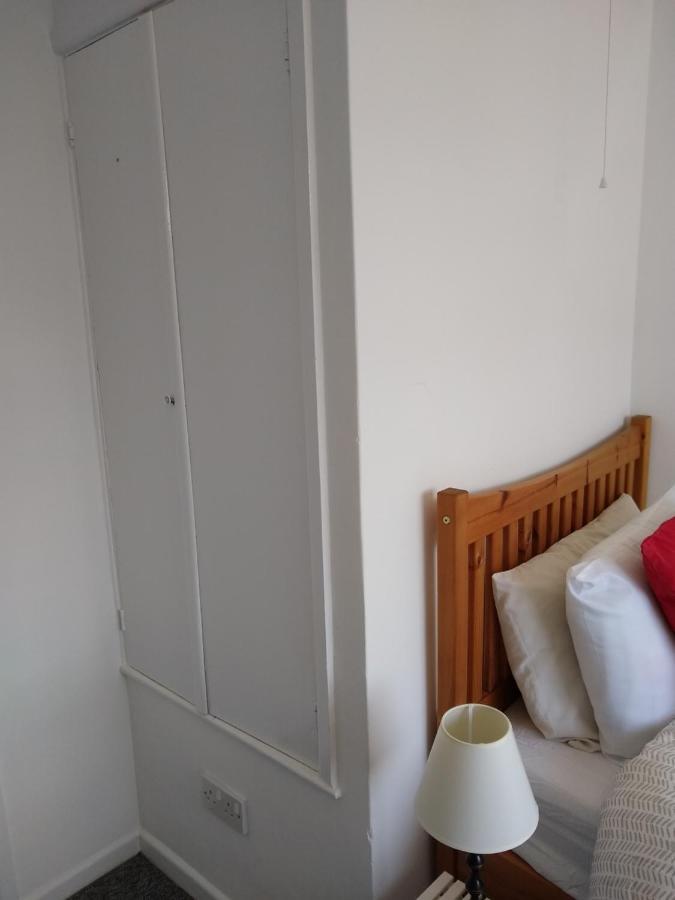 Warwick House, 5 Bedrooms, 9 Beds, Parking, Garden Coventry